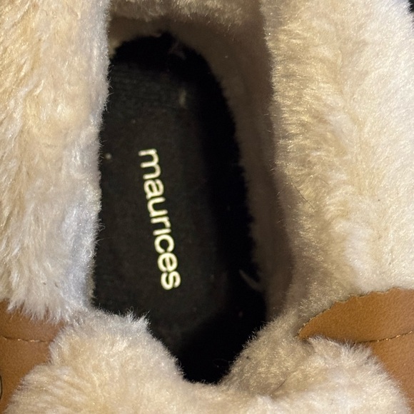 Cozy Tan and Black Women's Winter Boots - Picture 3 of 4